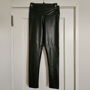 Women's Faux Leather Leggings. Size Small